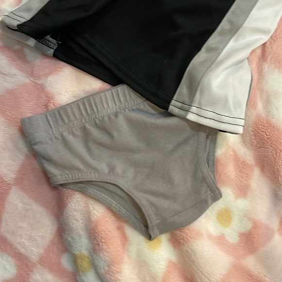 NWT UCF two piece outfit 12M - Picture 3 of 6